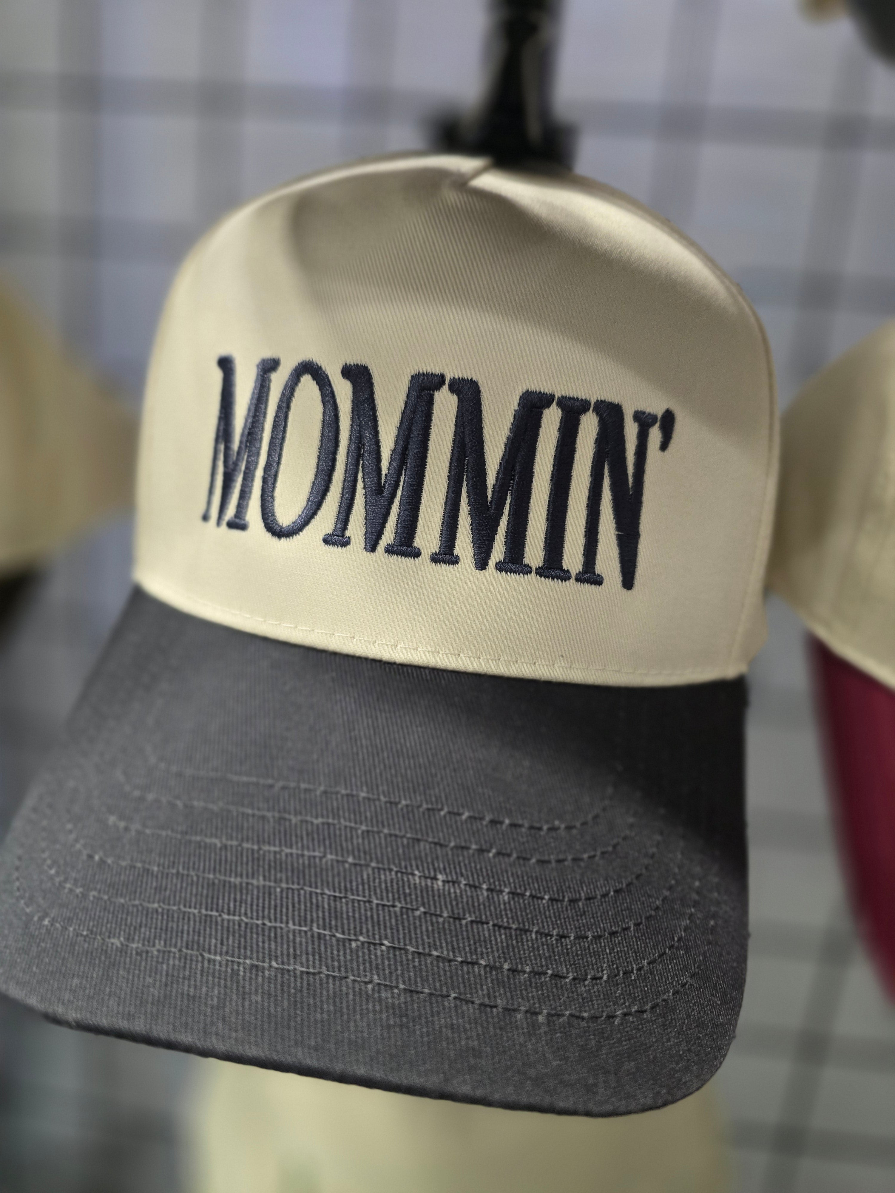 MOMMIN' Trucker Hat, Trendy Retro Caps - Embroidery